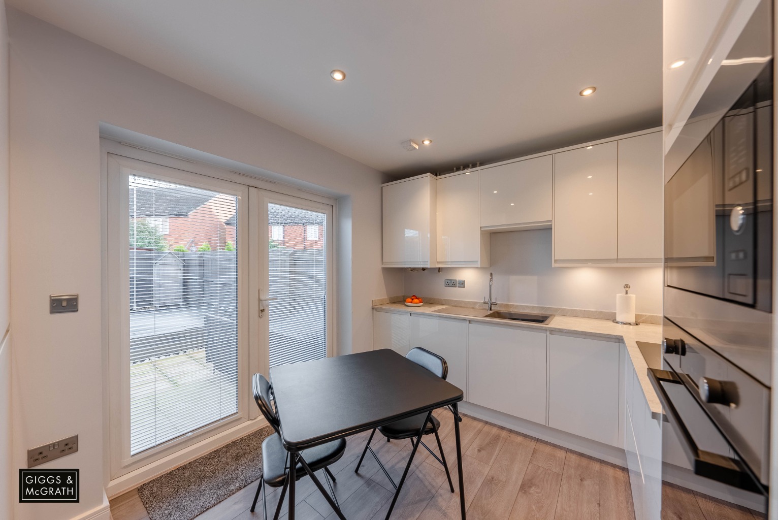 2 bed terraced house for sale in Wheatstone Road, Huntingdon 1