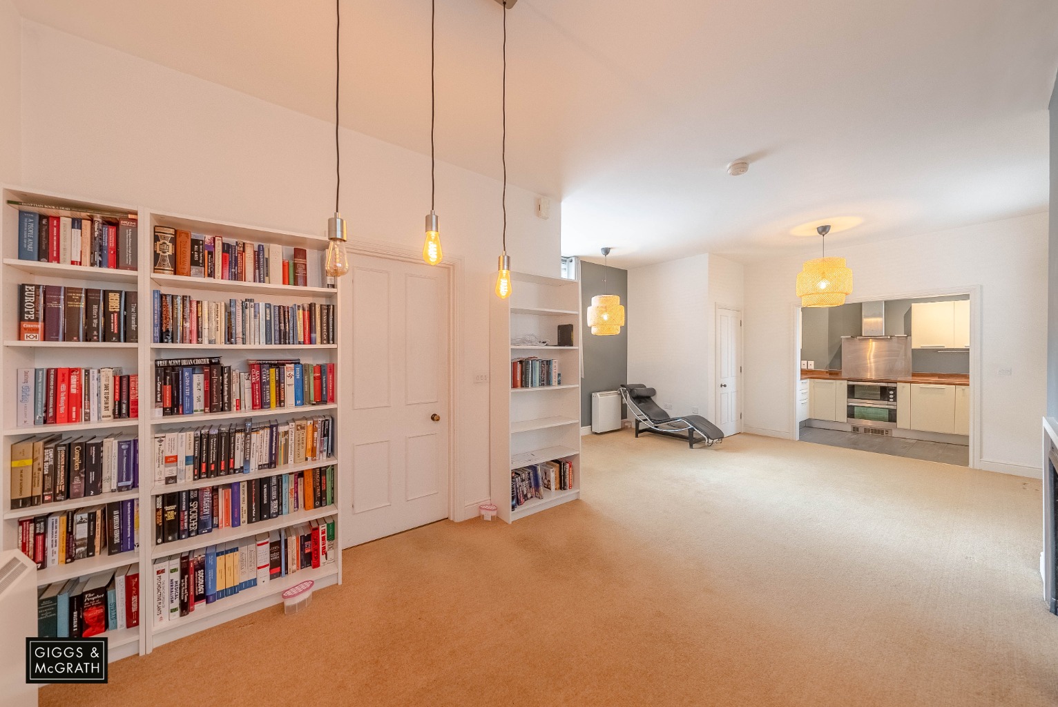 2 bed ground floor maisonette for sale in Walden Grove, Huntingdon - Property Image 1