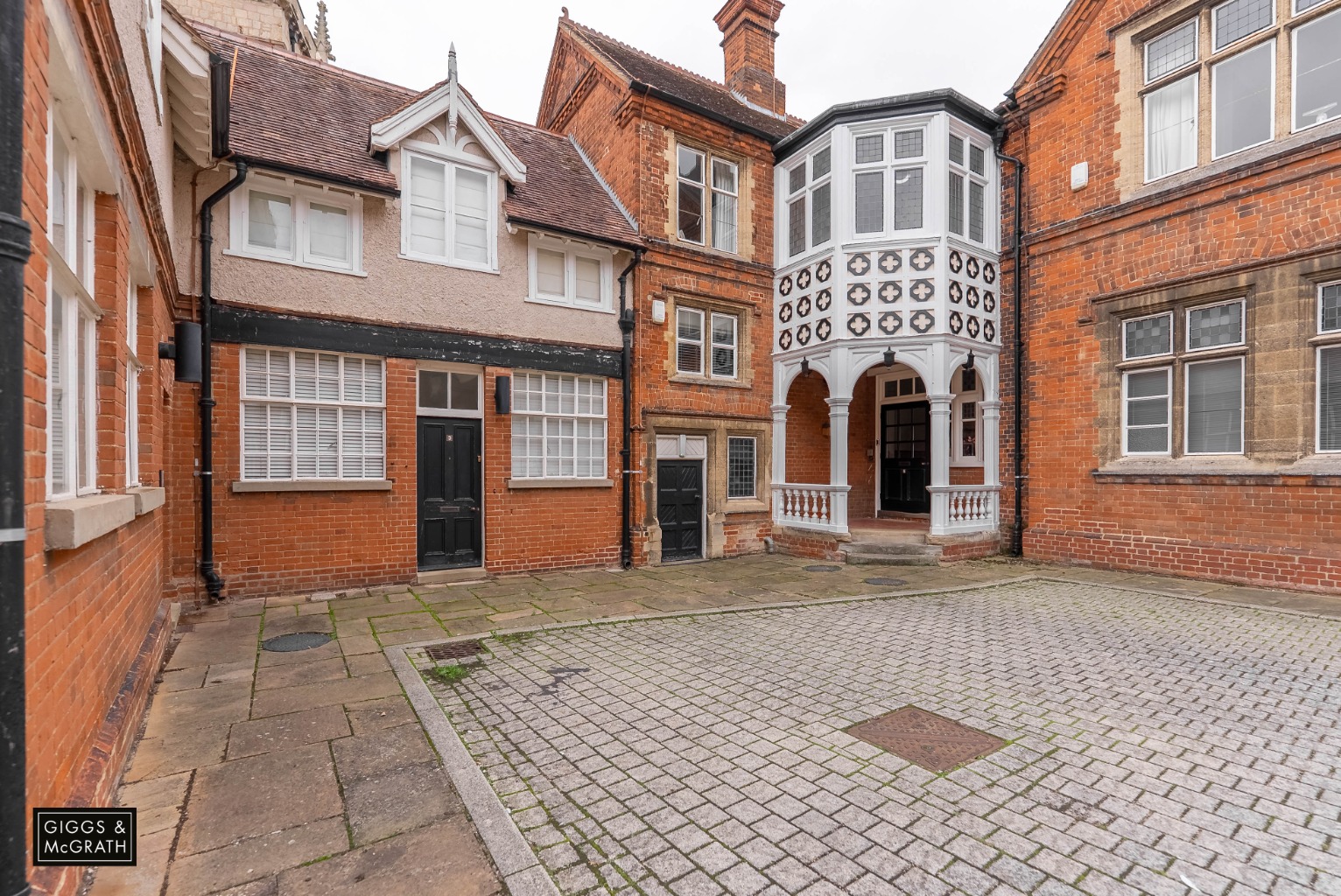 2 bed ground floor maisonette for sale in Walden Grove, Huntingdon  - Property Image 2