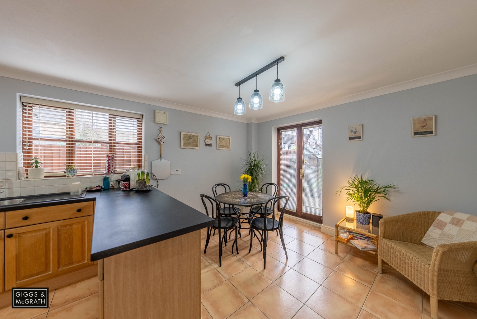 5 bed detached house for sale in Meridian Close, Huntingdon 6