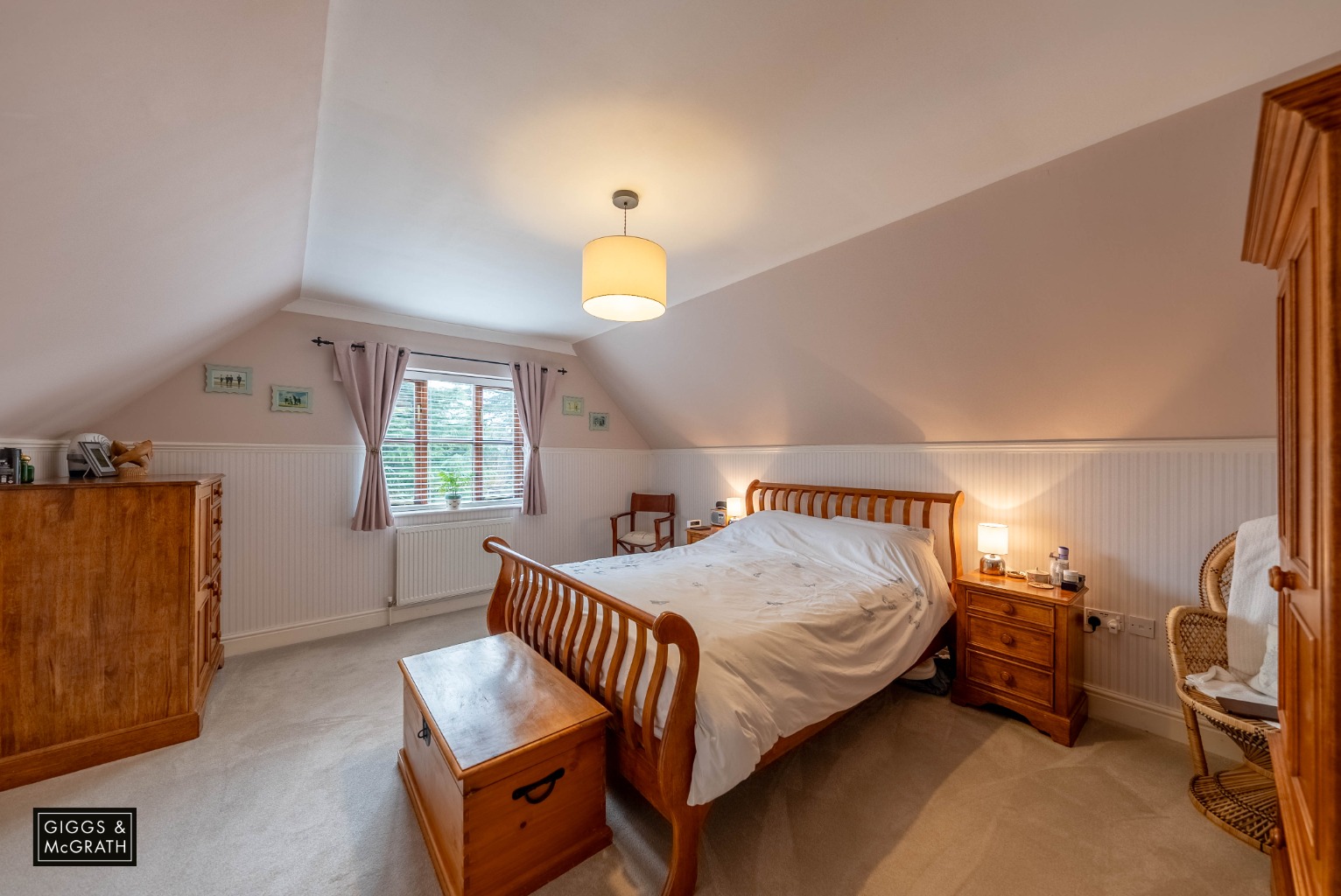 5 bed detached house for sale in Meridian Close, Huntingdon 10