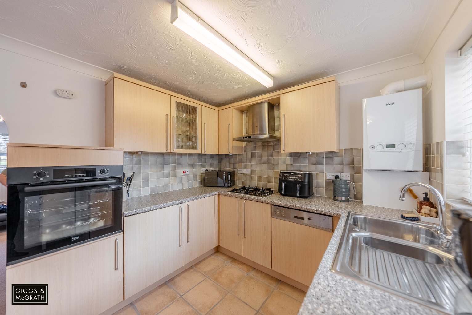2 bed ground floor flat for sale in Varrier Jones Drive, Cambridge 4