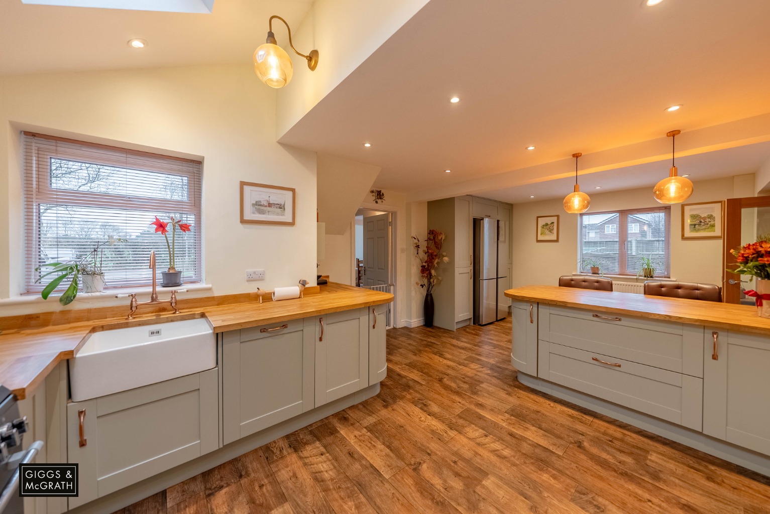 4 bed detached house for sale in The Trundle, Huntingdon 5