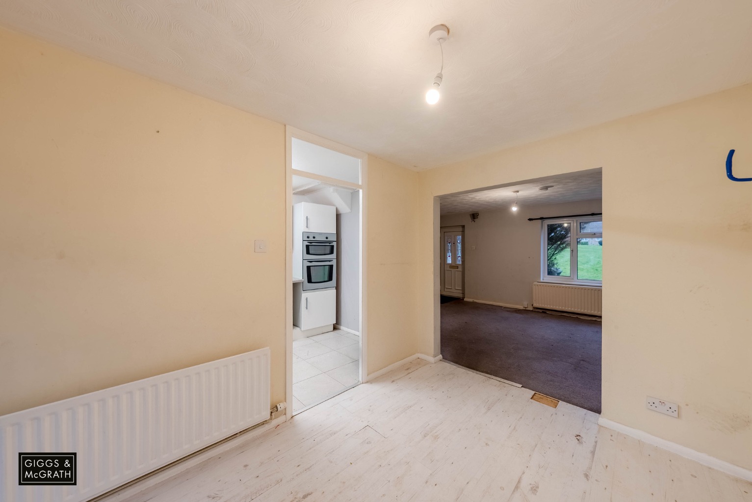 3 bed terraced house for sale in Windsor Close, St. Ives  - Property Image 7