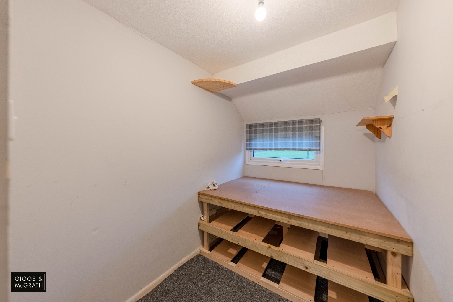 3 bed terraced house for sale in Windsor Close, St. Ives 11