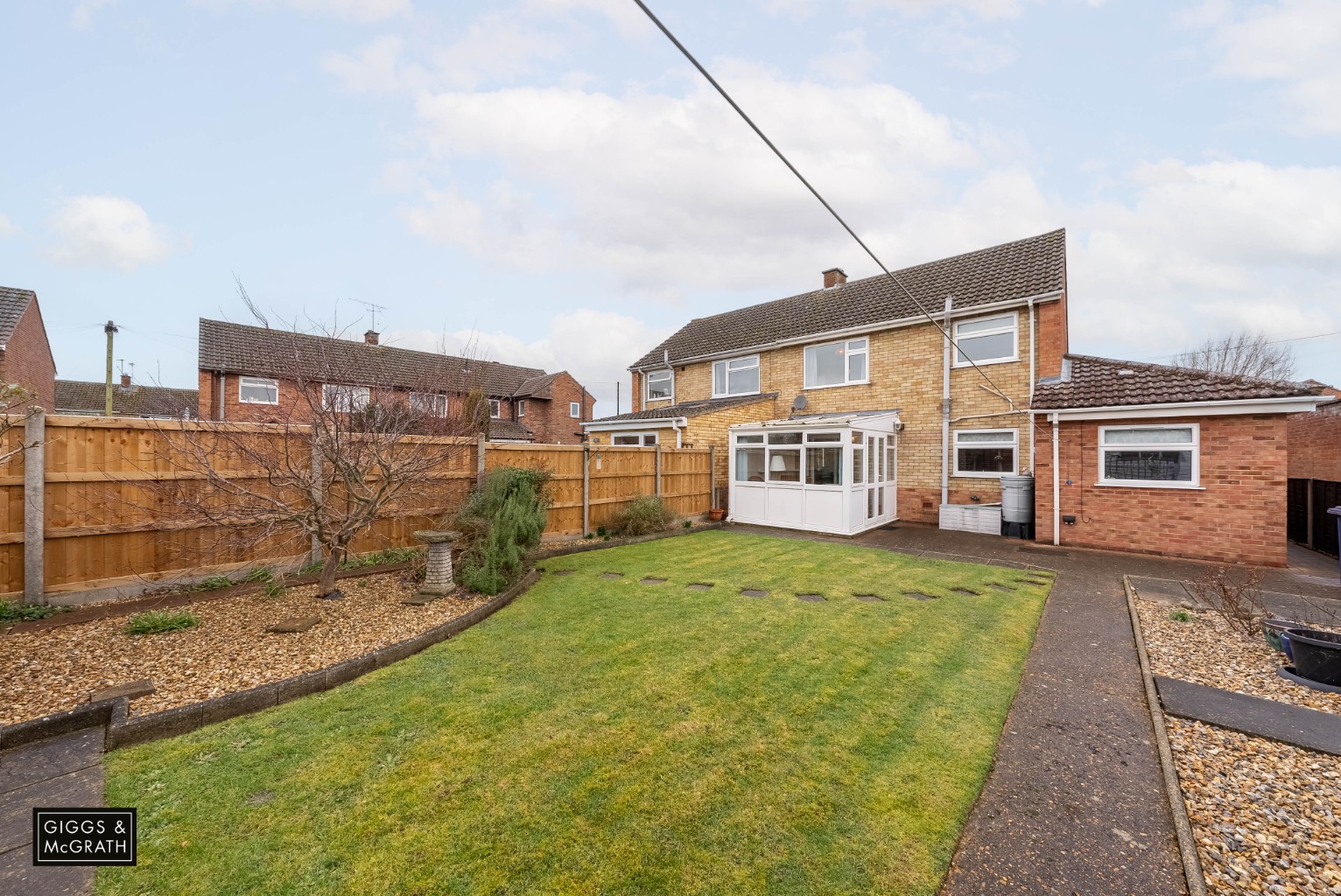 3 bed semi-detached house for sale in Stuart Close, Huntingdon  - Property Image 14