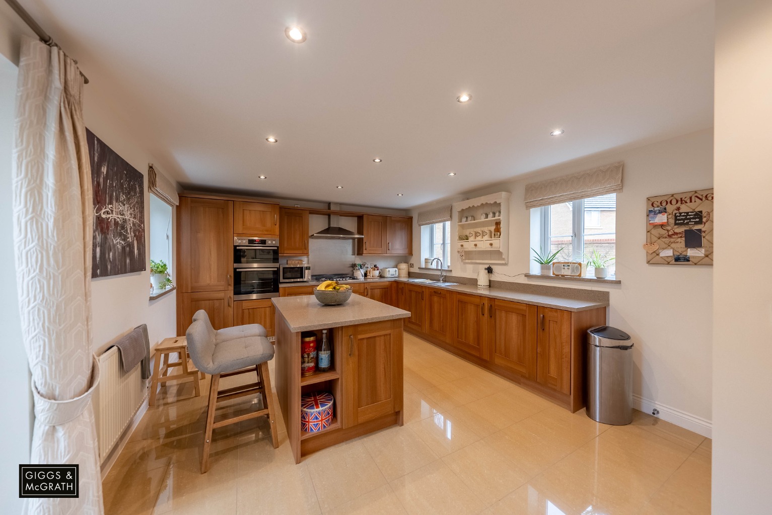4 bed detached house for sale in Summer's Hill Drive, Cambridge 10