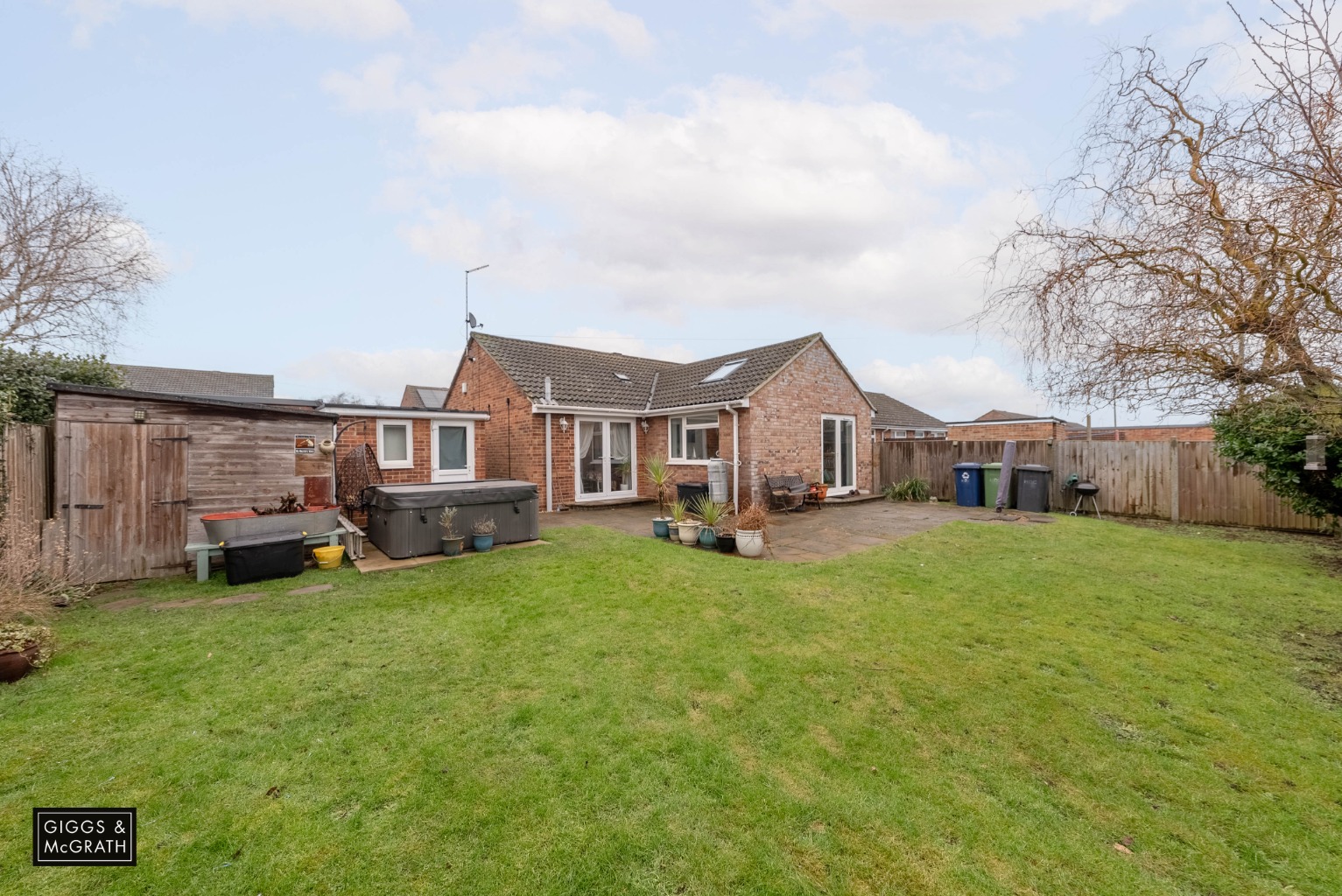 2 bed bungalow for sale in Miller Way, Huntingdon, PE28