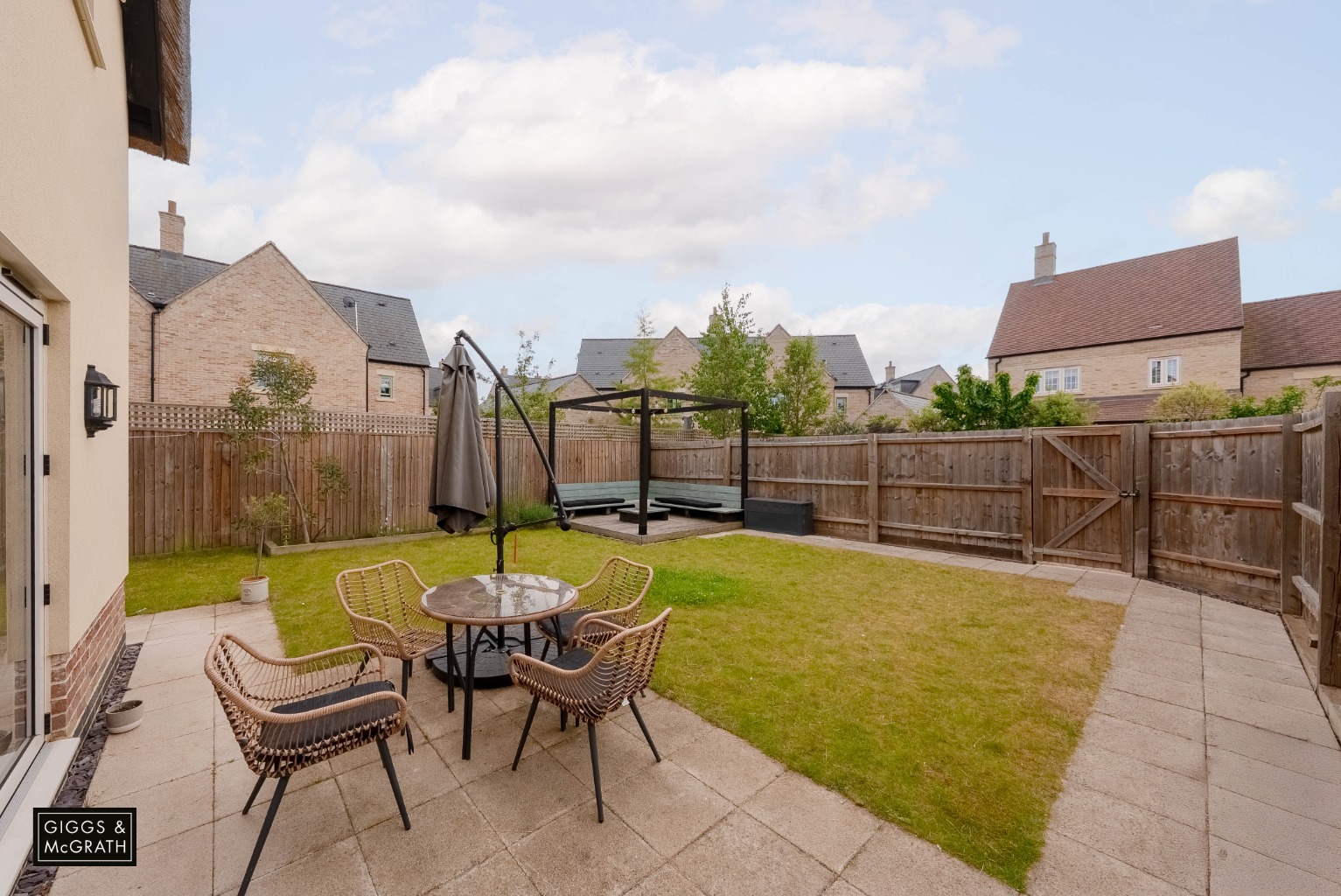 3 bed cottage for sale in North Road, Huntingdon 3