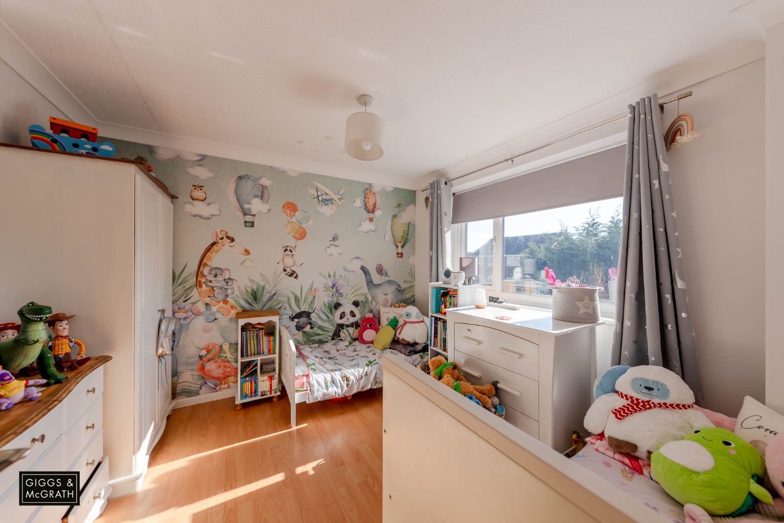 3 bed semi-detached house for sale in The Trundle, Huntingdon 7