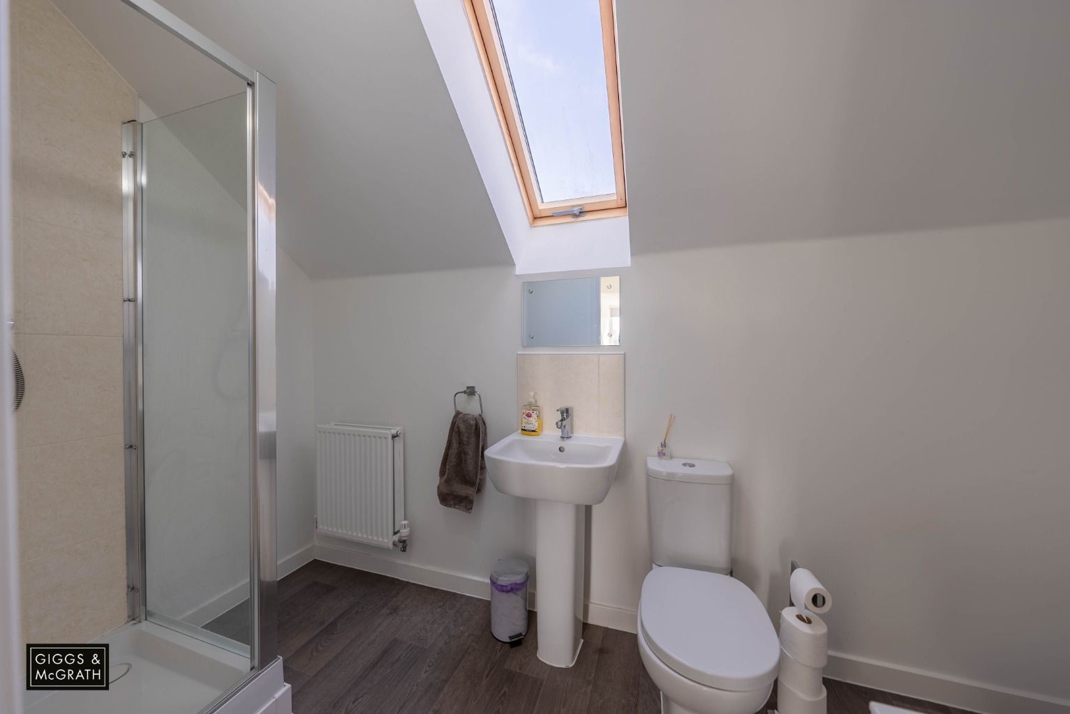 3 bed terraced house for sale in Bloomfield Drive, Huntingdon  - Property Image 8