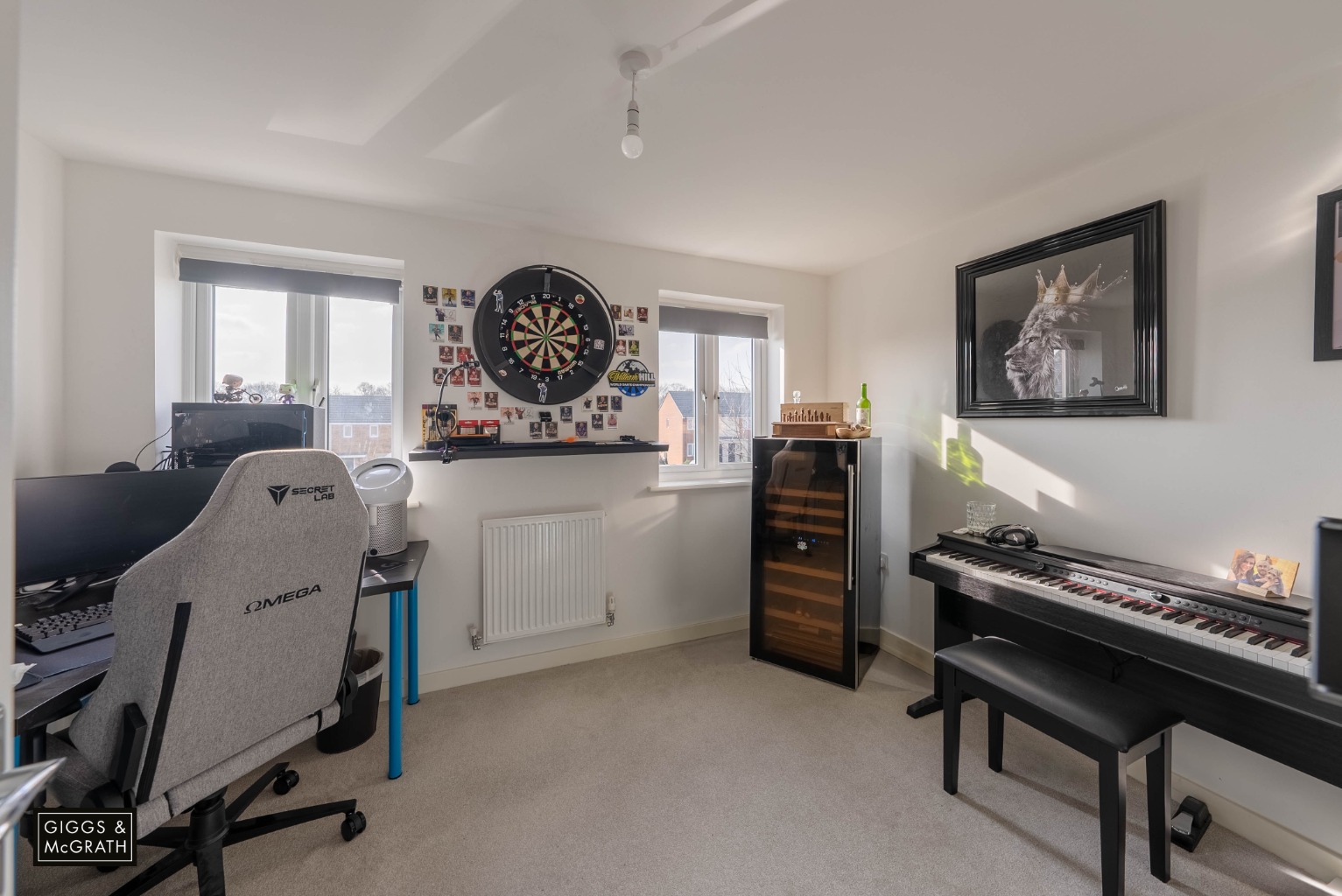 3 bed terraced house for sale in Bloomfield Drive, Huntingdon  - Property Image 9