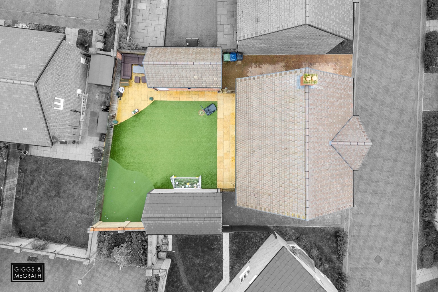 4 bed detached house for sale in Allsopp Crescent, Huntingdon 5