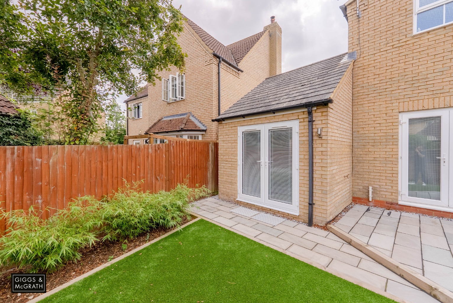 2 bed semi-detached house for sale in Headlands, Huntingdon  - Property Image 12