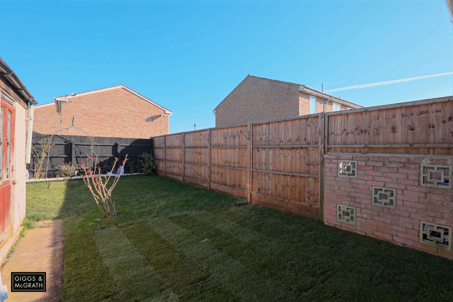 2 bed semi-detached house for sale in Lancelot Way, Huntingdon 17