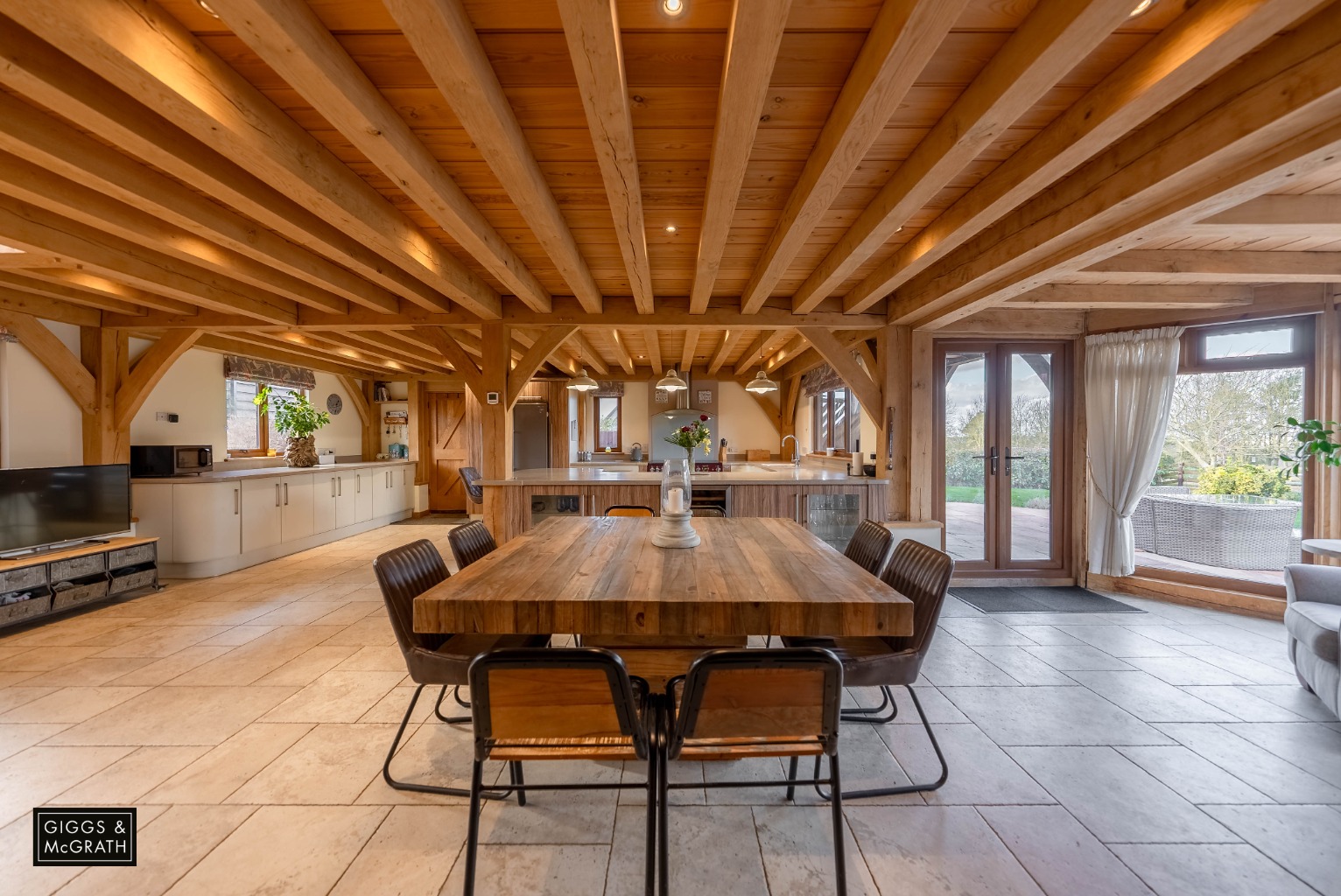 5 bed detached house for sale in Fen Road, Huntingdon 2