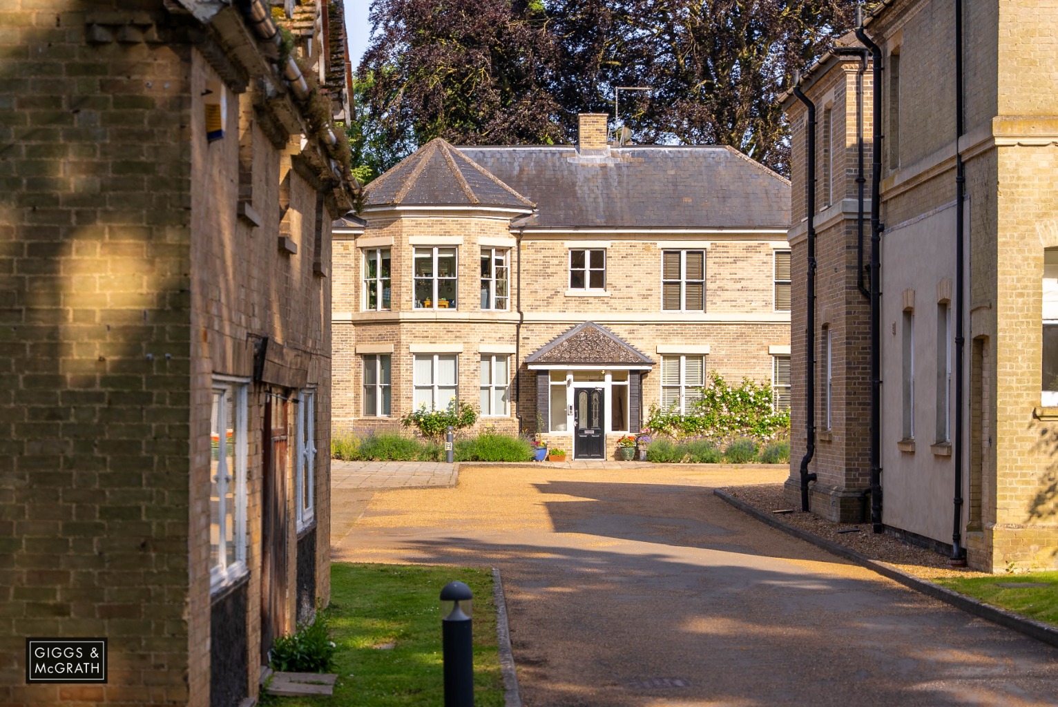 2 bed flat for sale in Thicket Road, Huntingdon  - Property Image 7