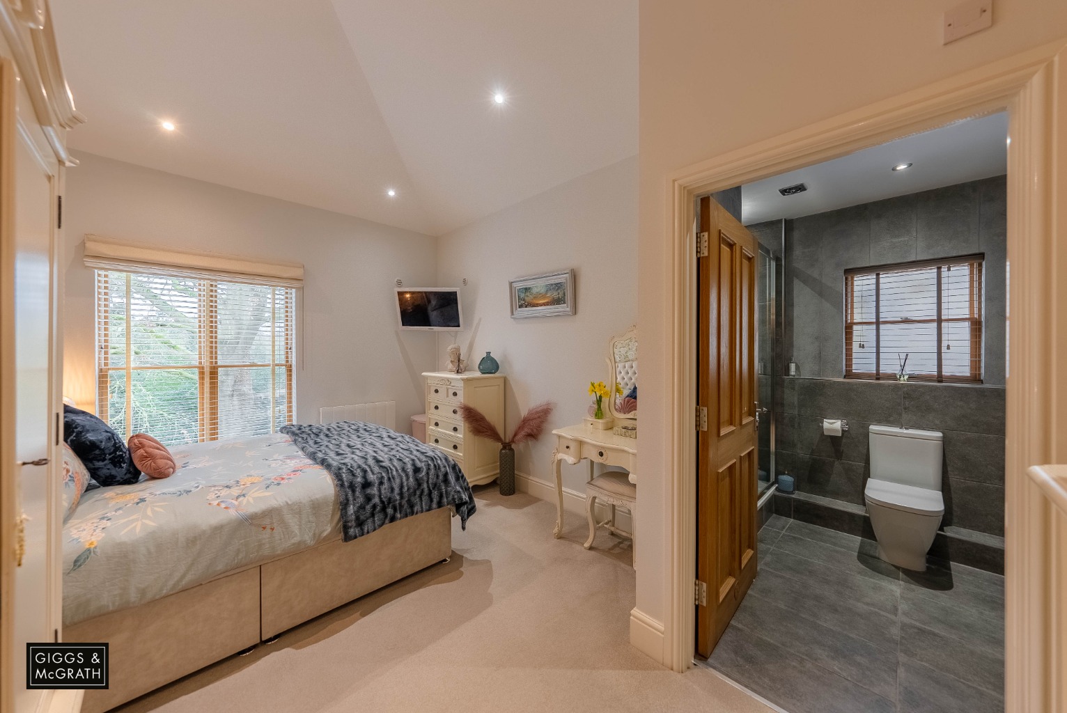 2 bed flat for sale in Thicket Road, Huntingdon  - Property Image 21