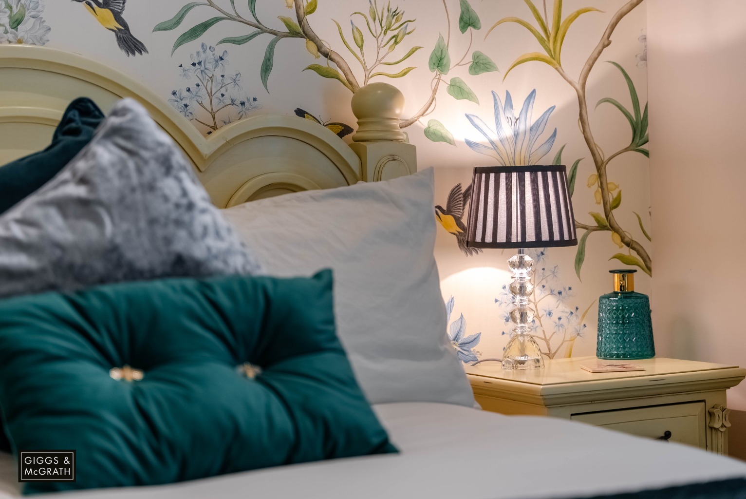 2 bed flat for sale in Thicket Road, Huntingdon 25