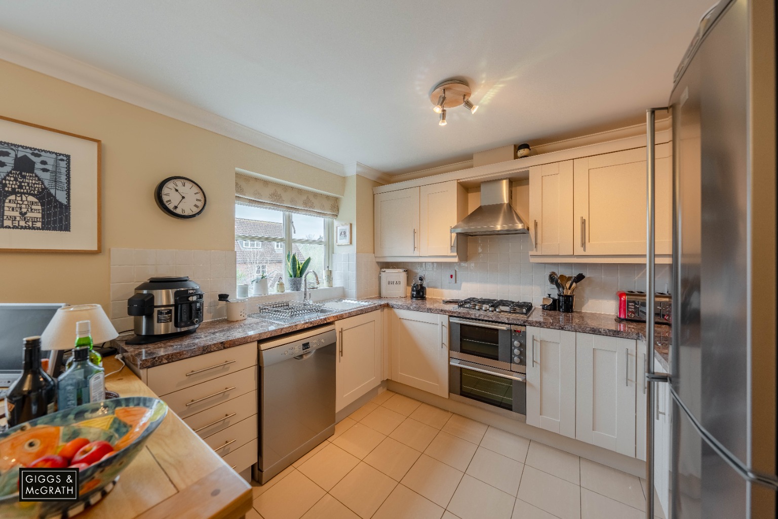 4 bed end of terrace house for sale in South Park Drive, Cambridge  - Property Image 4