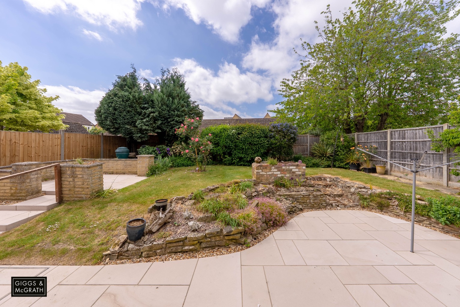 4 bed detached house for sale in The Furlongs, St. Ives  - Property Image 2