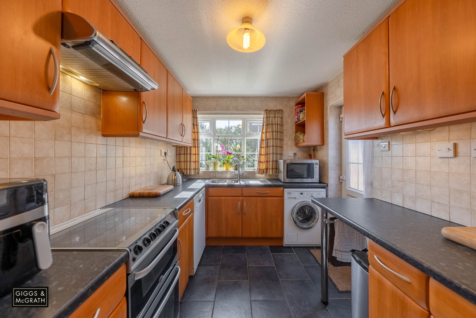 4 bed detached house for sale in Norfolk Road, St. Ives  - Property Image 6