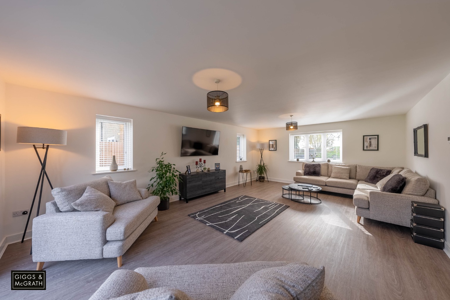 4 bed detached house for sale in High Street, Huntingdon  - Property Image 2