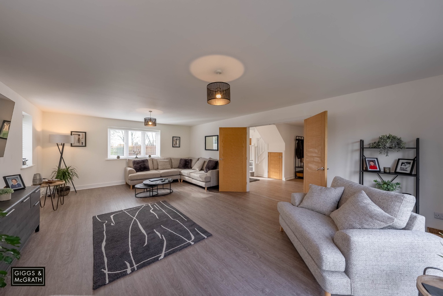 4 bed detached house for sale in High Street, Huntingdon  - Property Image 6