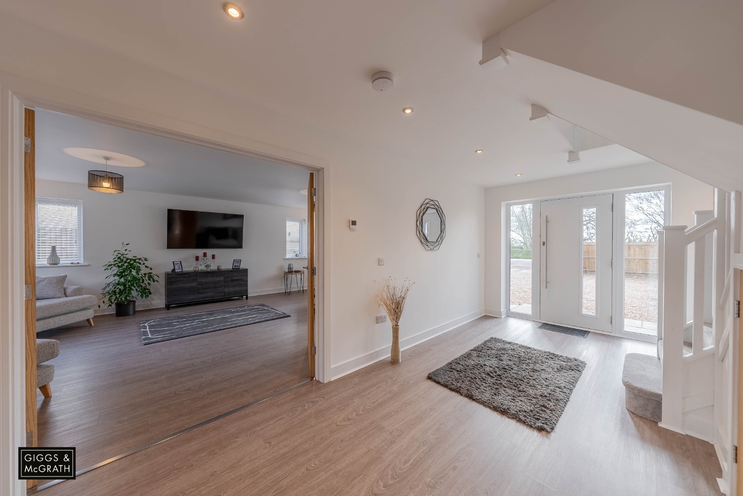 4 bed detached house for sale in High Street, Huntingdon  - Property Image 5