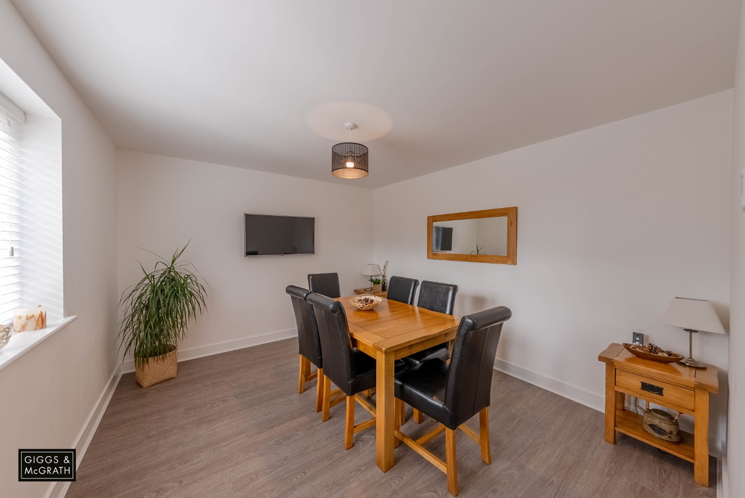 4 bed detached house for sale in High Street, Huntingdon  - Property Image 8