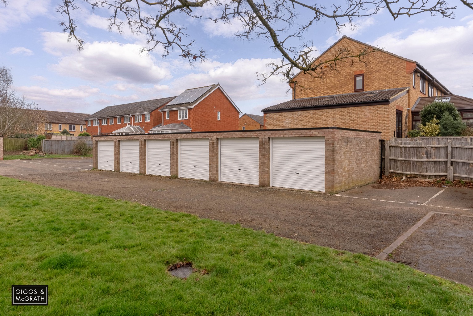 2 bed ground floor flat for sale in Luqa House, Brampton  - Property Image 7