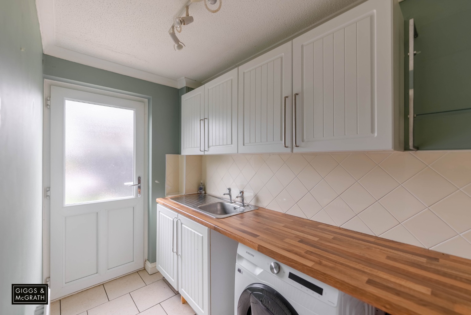 4 bed town house for sale in Homestead, Huntingdon  - Property Image 6