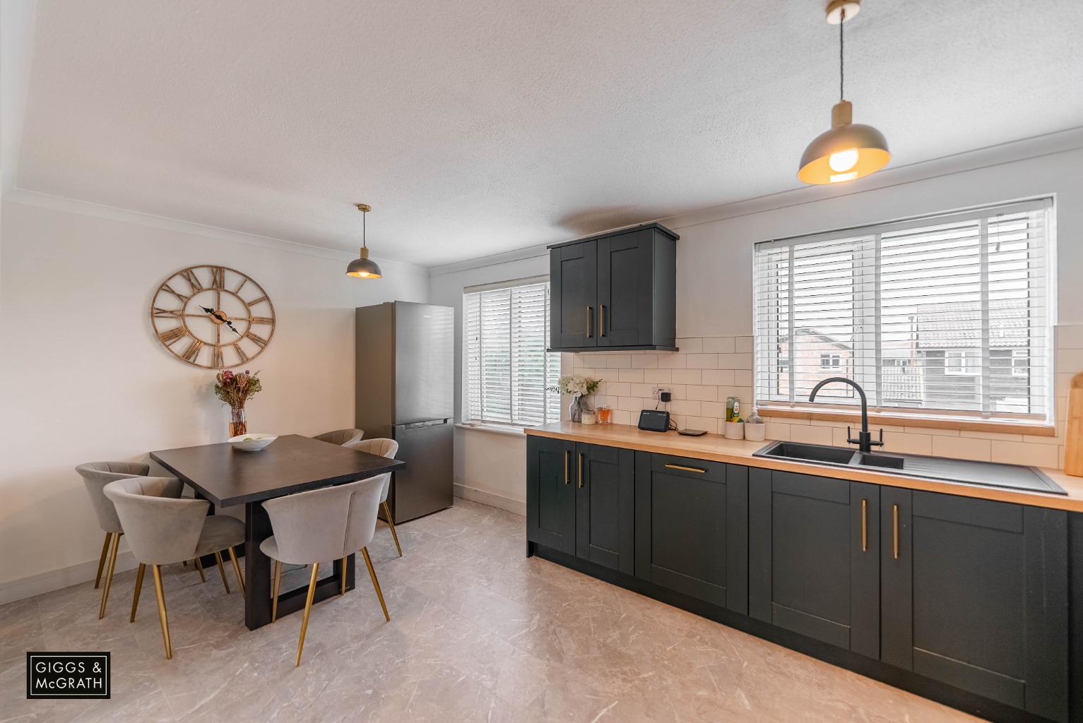 4 bed town house for sale in Homestead, Huntingdon 7