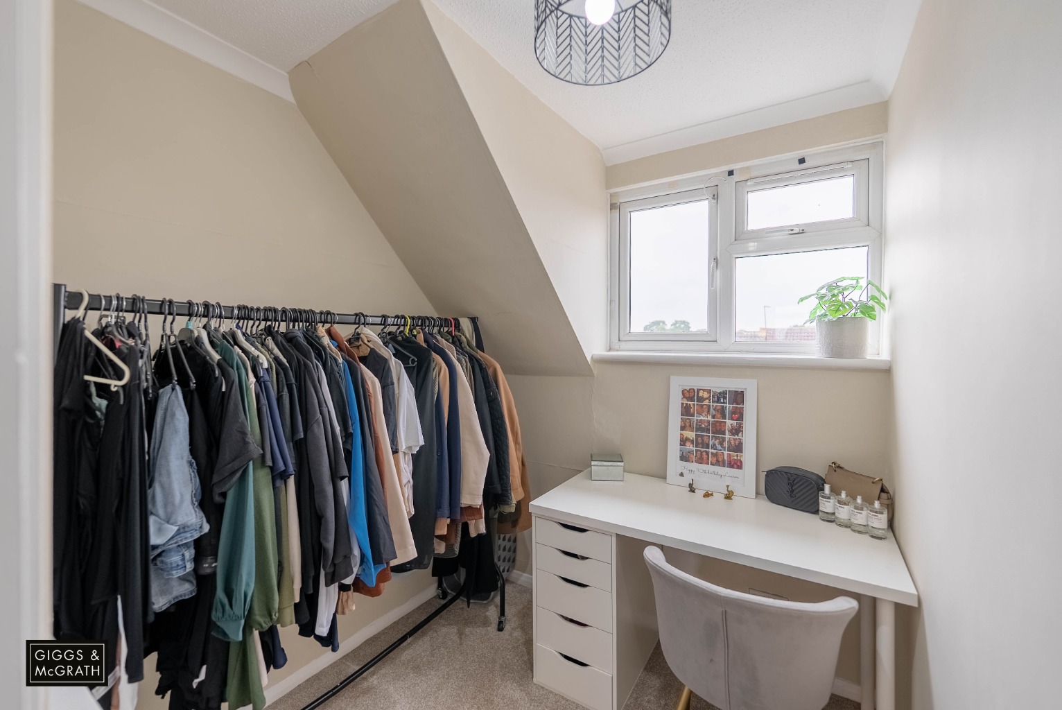 4 bed town house for sale in Homestead, Huntingdon  - Property Image 13