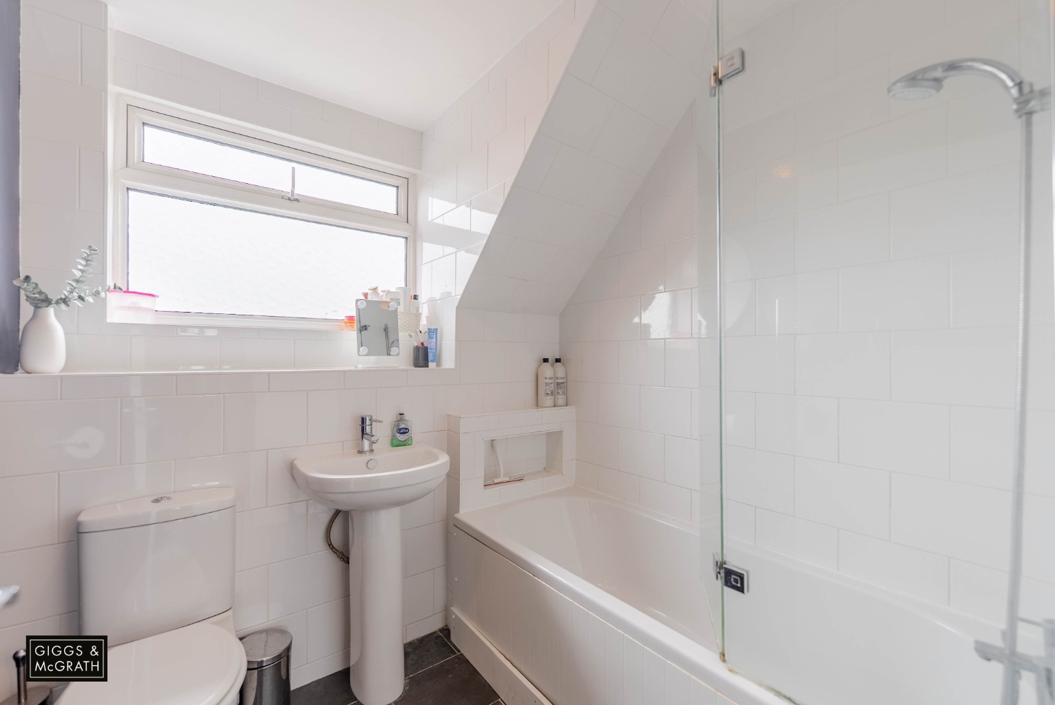 4 bed town house for sale in Homestead, Huntingdon  - Property Image 14