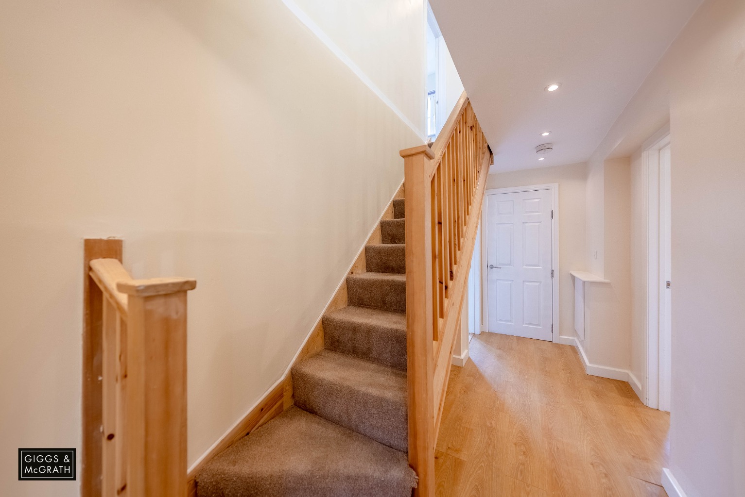 4 bed town house for sale in North Lodge Drive, Cambridge  - Property Image 5