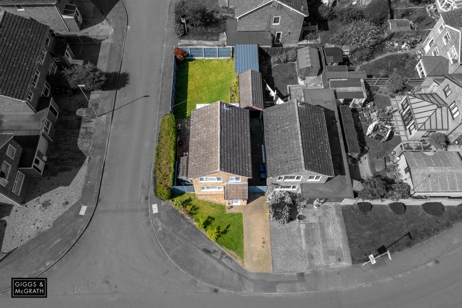 3 bed detached house for sale in The Trundle, Cambridgeshire  - Property Image 17