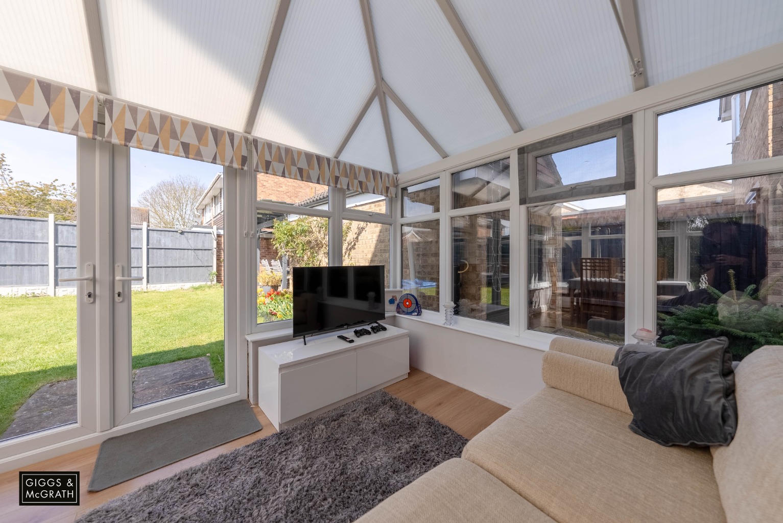 3 bed detached house for sale in The Trundle, Cambridgeshire  - Property Image 3