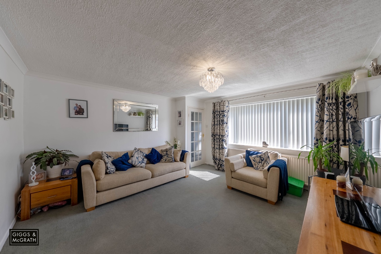 3 bed detached house for sale in The Trundle, Cambridgeshire  - Property Image 7