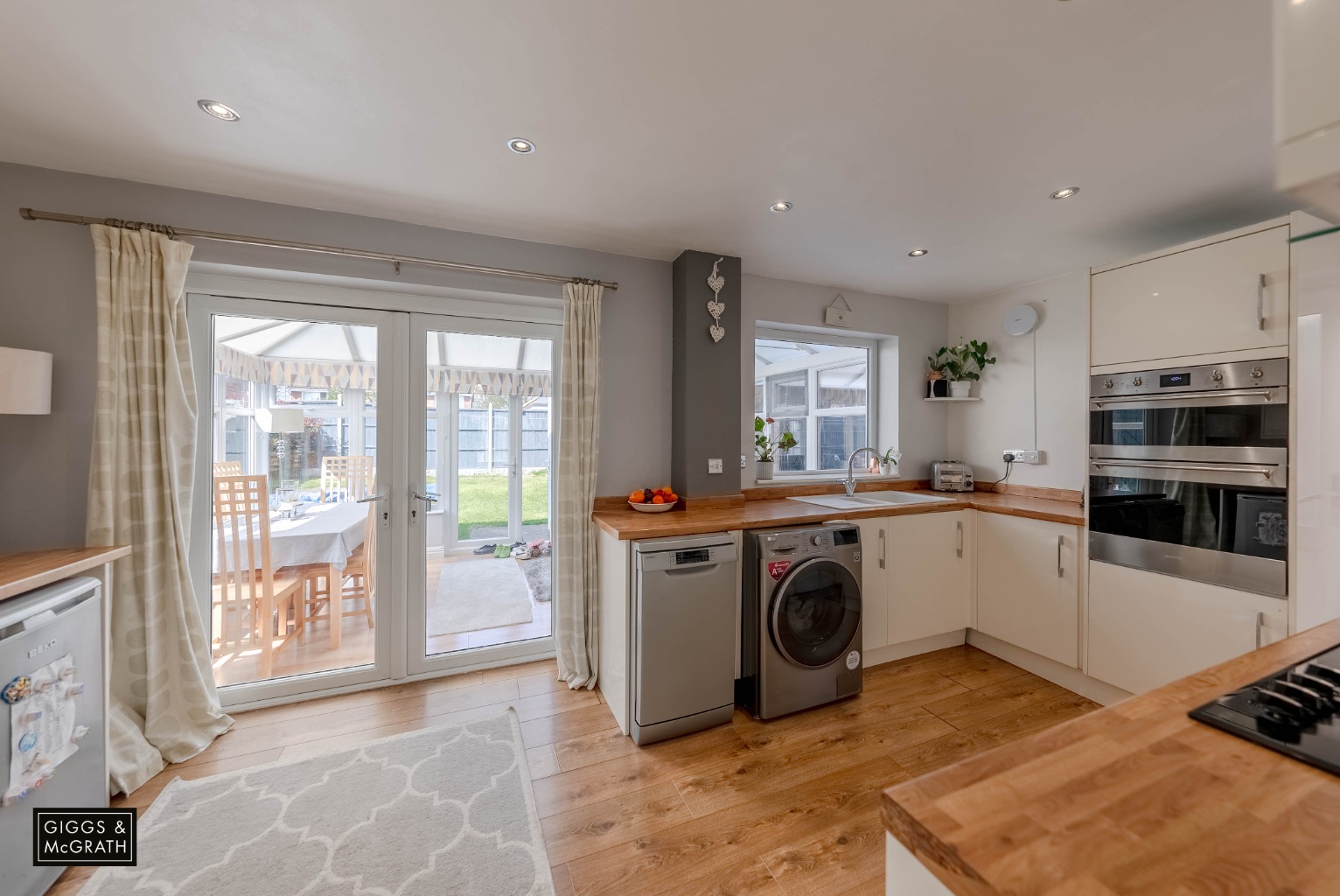 3 bed detached house for sale in The Trundle, Cambridgeshire 1