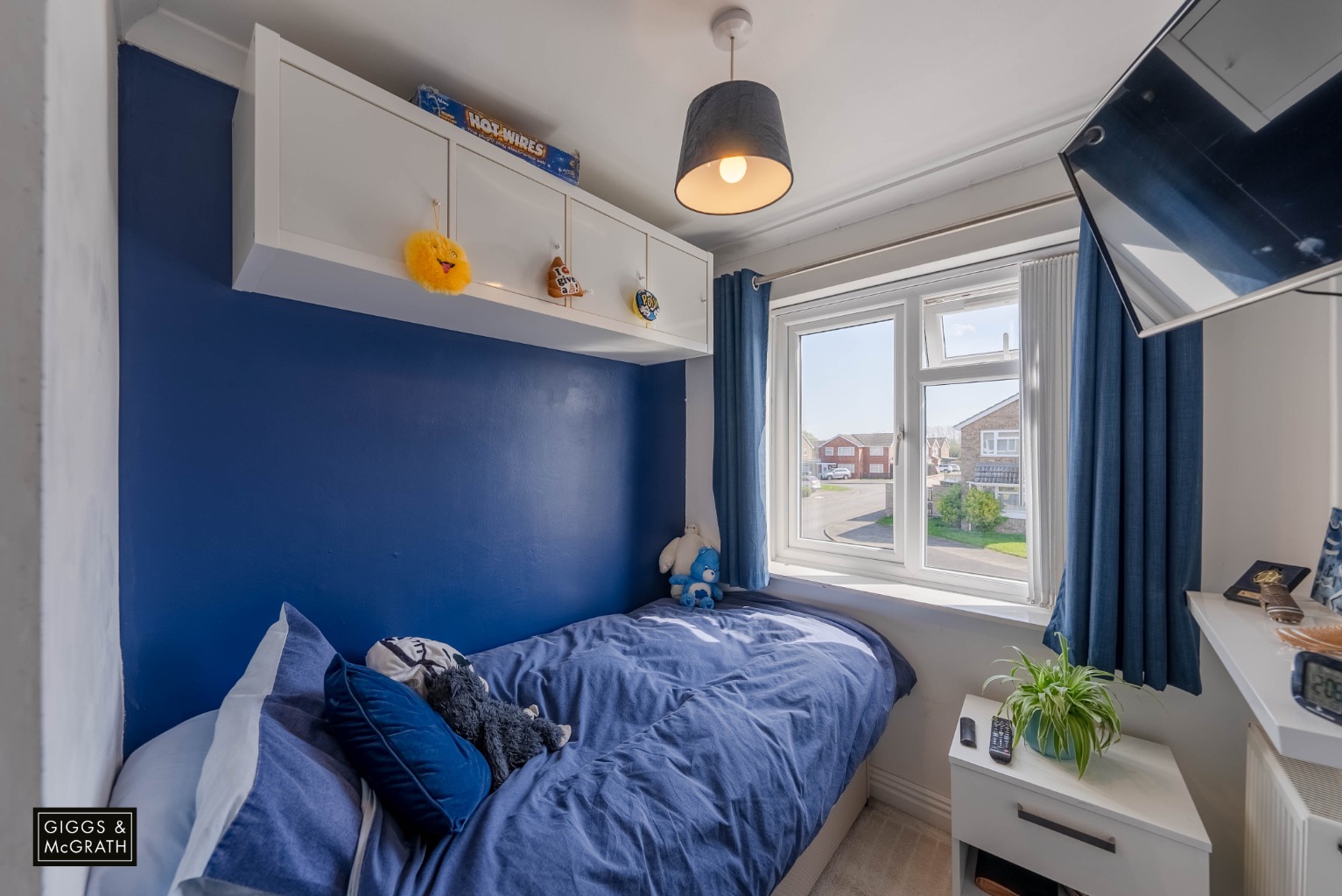 3 bed detached house for sale in The Trundle, Cambridgeshire  - Property Image 12