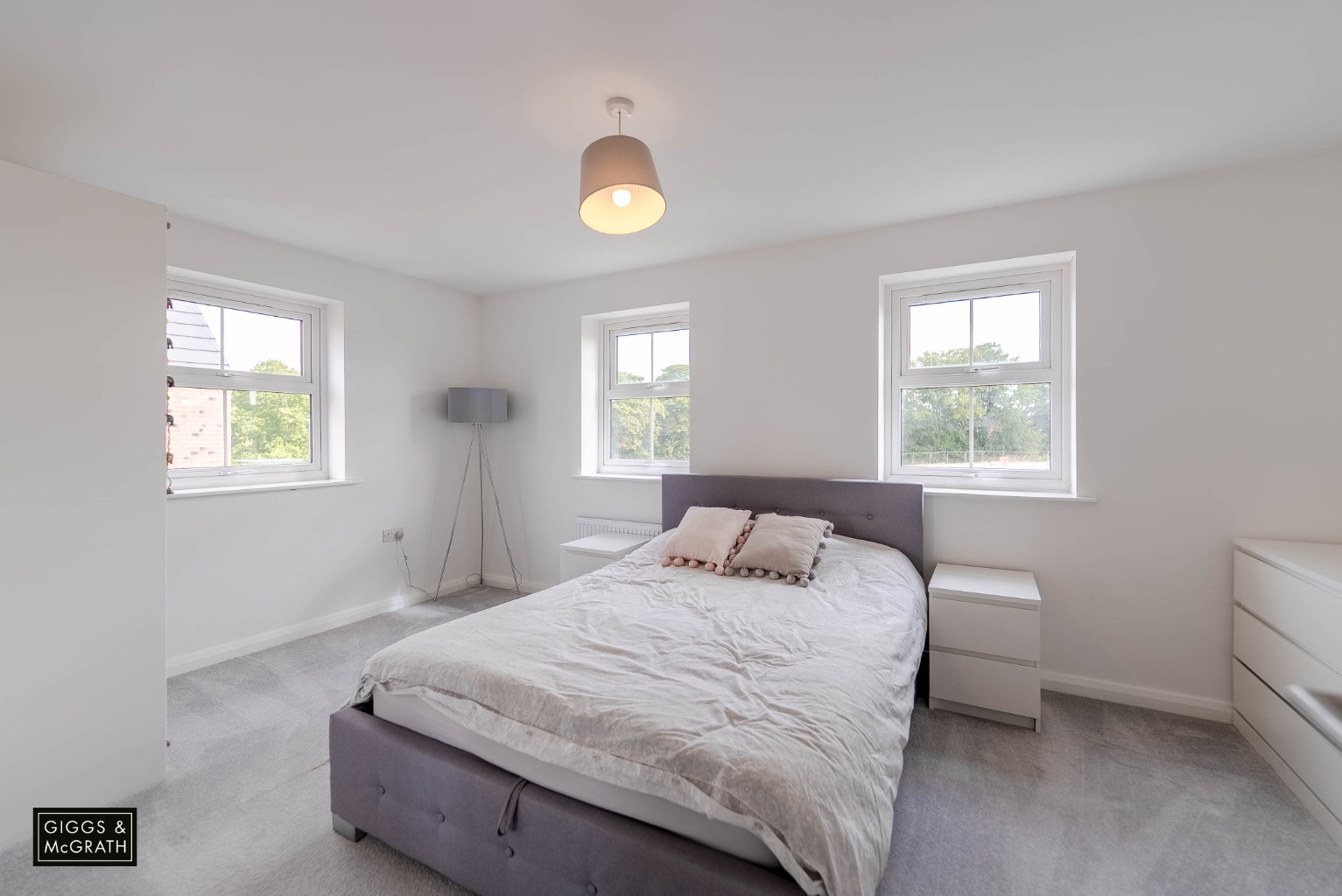 2 bed semi-detached house for sale in De Havilland Gardens, Huntingdon  - Property Image 10