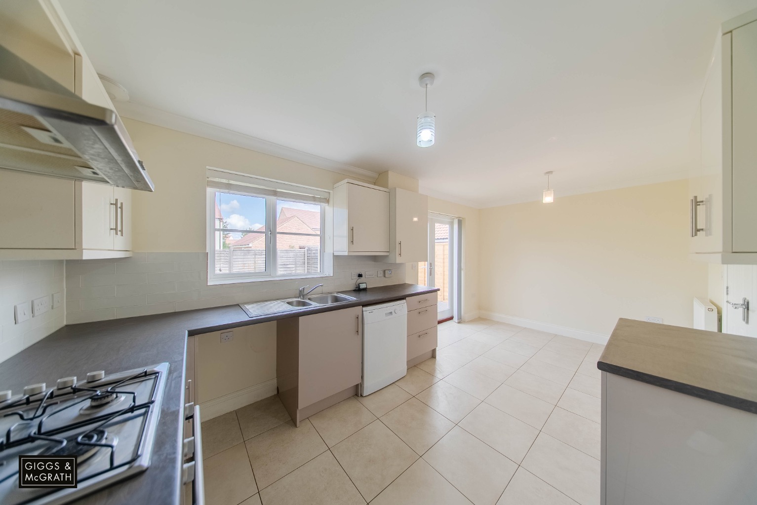 3 bed semi-detached house for sale in Pople Drive, Huntingdon  - Property Image 5