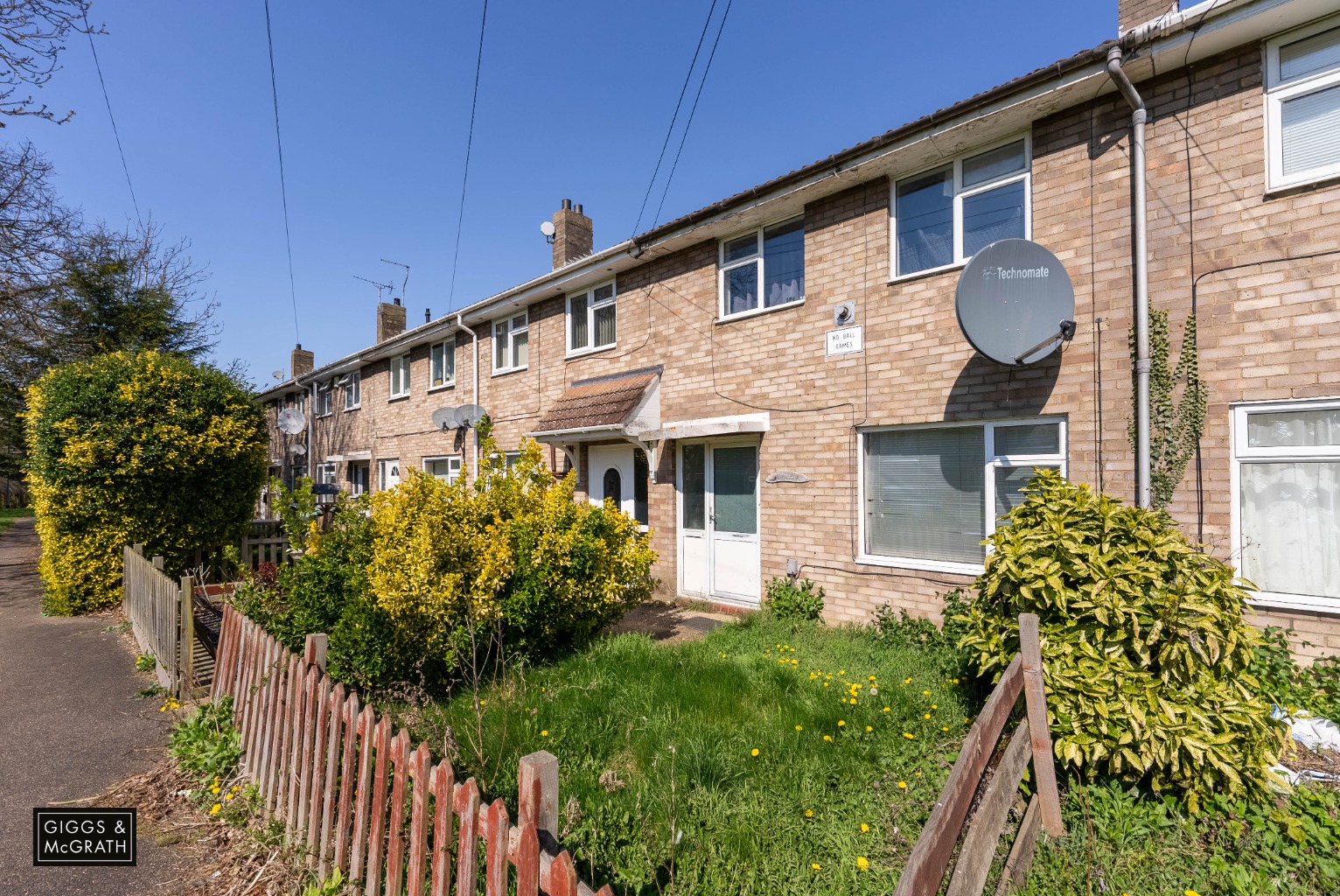 3 bed terraced house for sale in Beech Close, Huntingdon, PE29