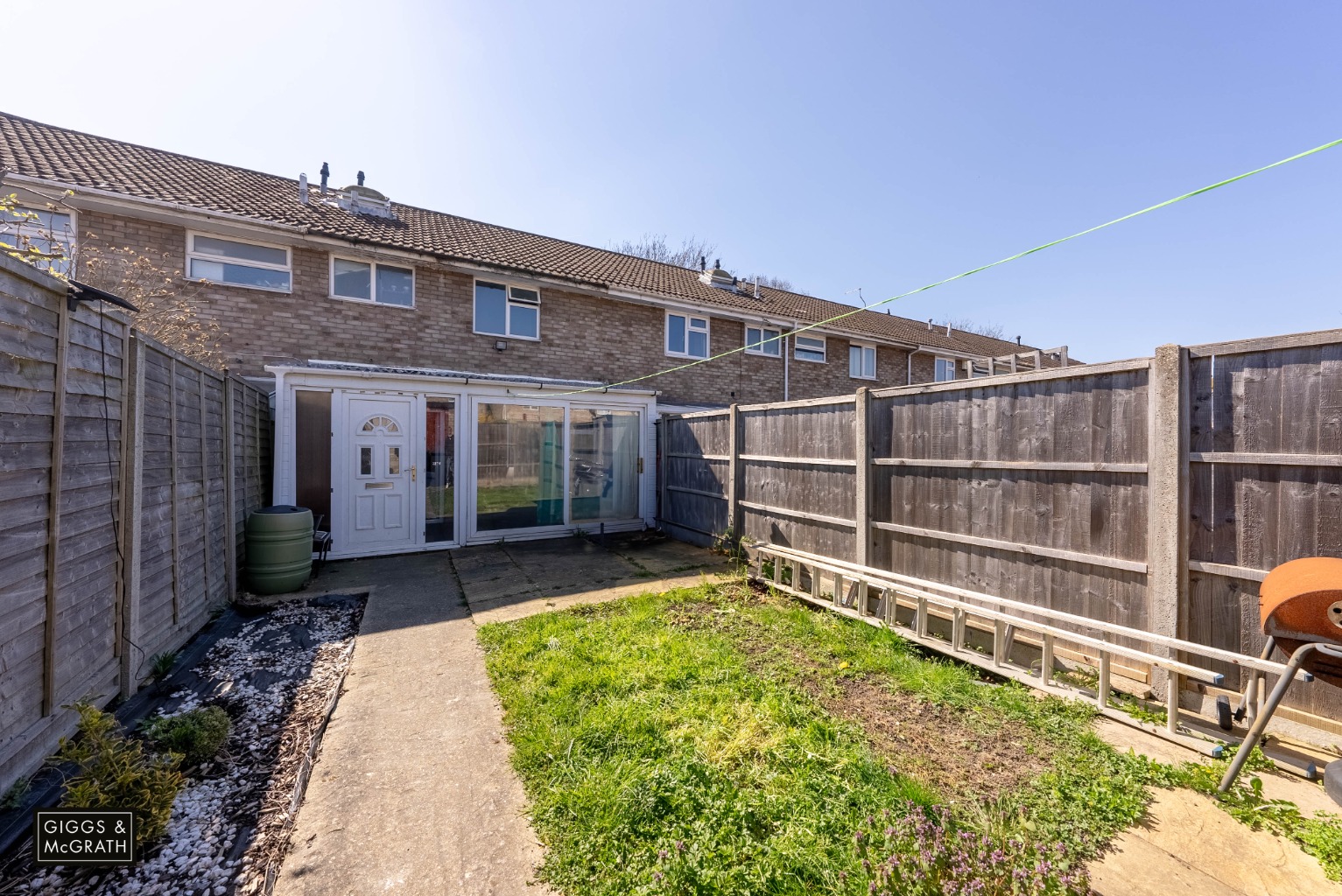 3 bed terraced house for sale in Beech Close, Huntingdon  - Property Image 12