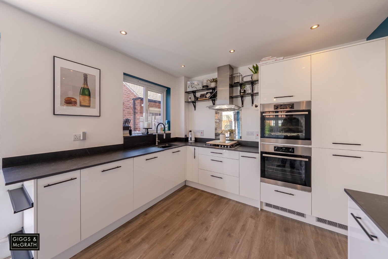 3 bed detached house for sale in Tiptoff Close, Huntingdon  - Property Image 4