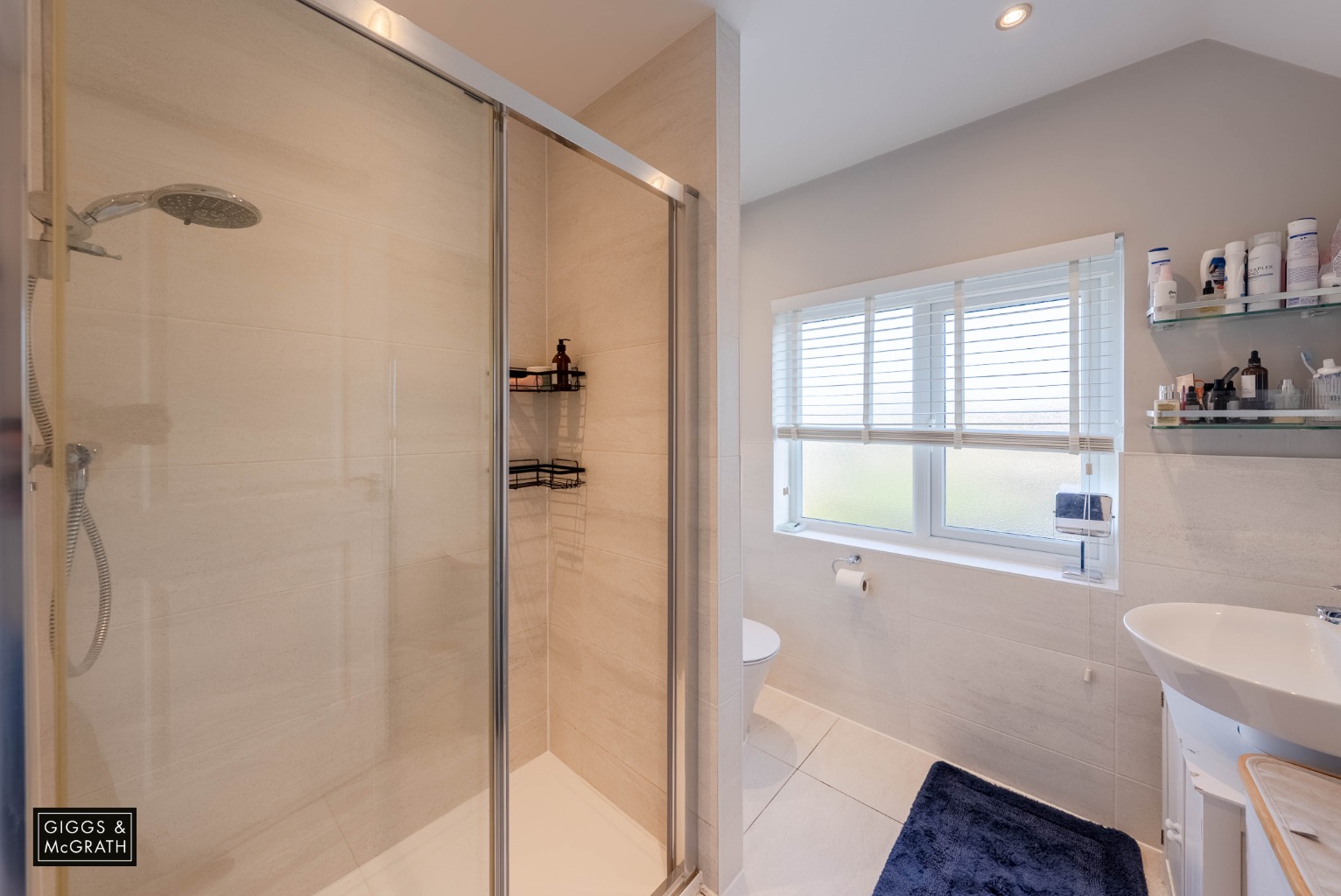 3 bed detached house for sale in Tiptoff Close, Huntingdon 9