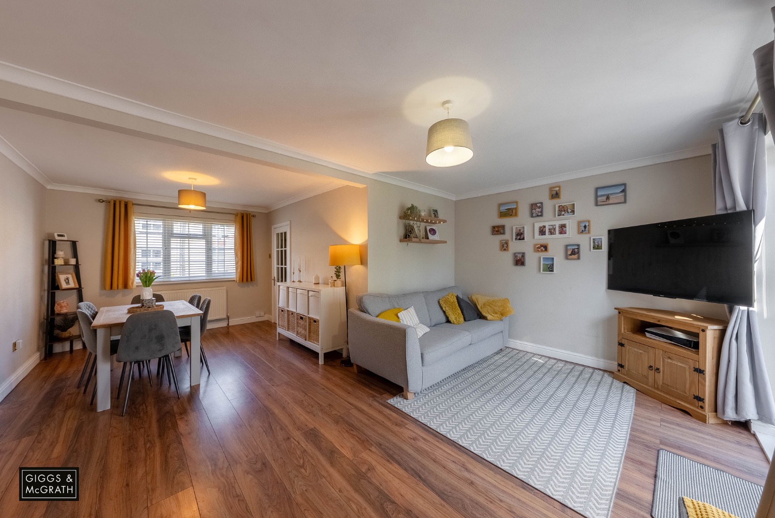 2 bed semi-detached house for sale in London Street, Huntingdon 1