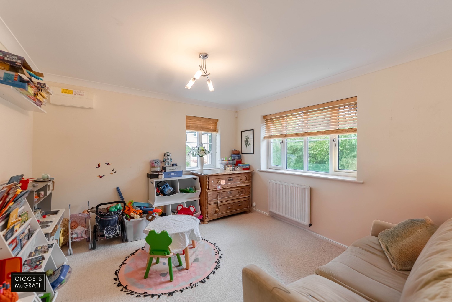 4 bed detached house for sale in Royal Oak Close, Huntingdon  - Property Image 4