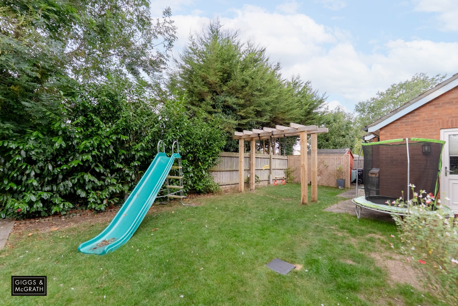 4 bed detached house for sale in Royal Oak Close, Huntingdon  - Property Image 9